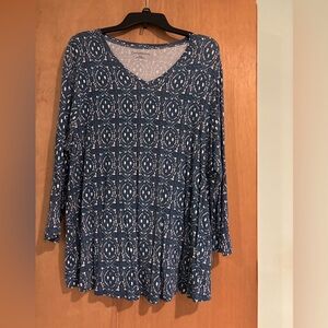 Woman’s Blouse Croft & Barrow blue & white size XXL